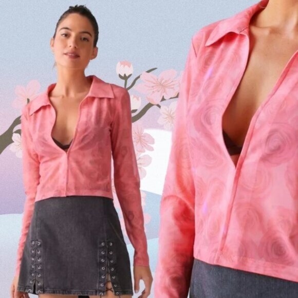 Urban Outfitters x Lioness | Anything For Love Printed Flyaway Top Mesh Pink New - Picture 1 of 15